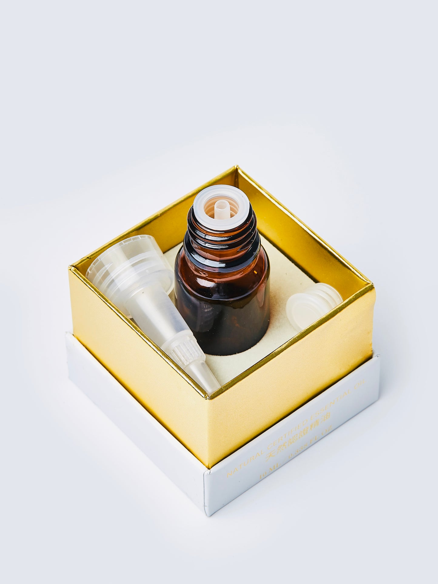 Calm Candles Essential - Turmeric Oil Certified Organic, Undiluted, Natural Essential Oil - Healing , Pure  & Refreshing Aromatherapy - Clear Your Senses, Certified Quality for Holistic Well-Being & Respiratory Health Support - 10ml