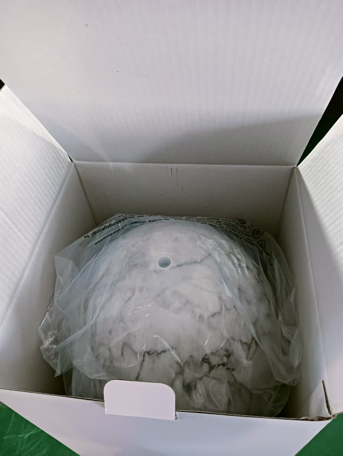 Calm Candles Essential - 3-in-1 Oil Night Light Diffuser Ionic 100% Pure Himalayan Rock Therapy Rock Lamp 250ml water capacity Auto-Off with for Home Living Room Bedroom