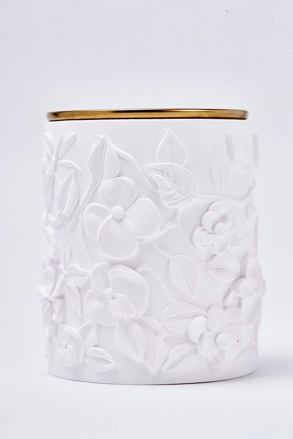 Magnolia x Alba Duftende Bienenwachskerze im Porzellangefäß – 8oz mit zwei Kirschholzdochten – Calm Candles Essential