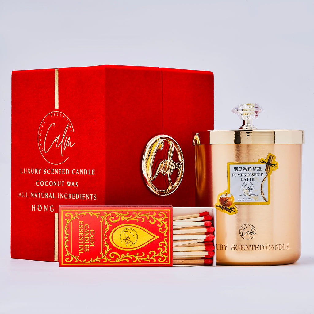 Kürbisgewürz Latte Gold Metall Kerzenkollektion | Hergestellt aus hochwertigem Kokosnusswachs & Kirschholzdocht bis zu 60+ Stunden Brenndauer - Calm Candles Essential