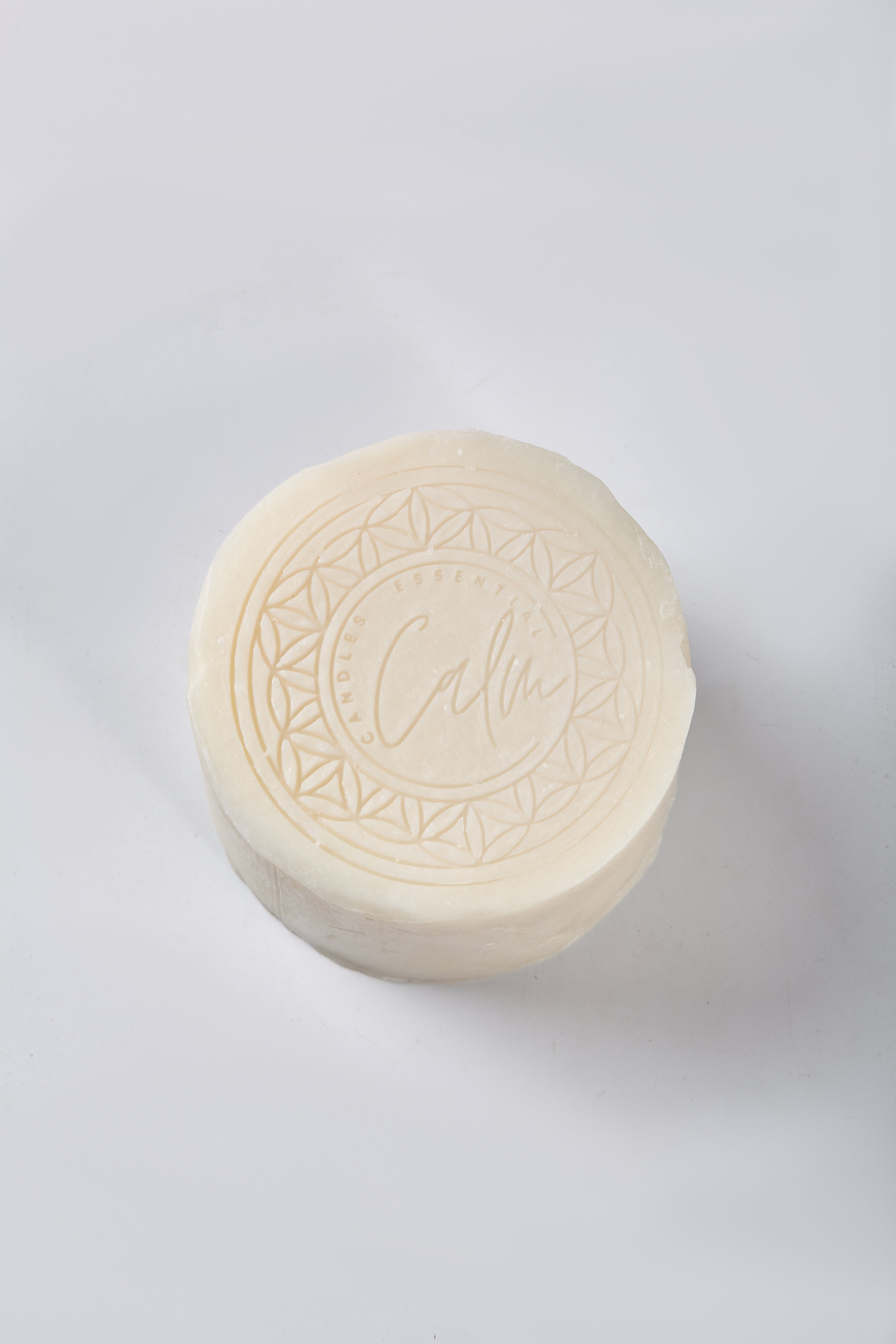Calm Candles Essential Tea Tree & Jojoba Face + Body Soap – 150g | Made in Japan | Botanical Cleansing Bar with Tea Tree, Jojoba, Coconut & Palm Oils