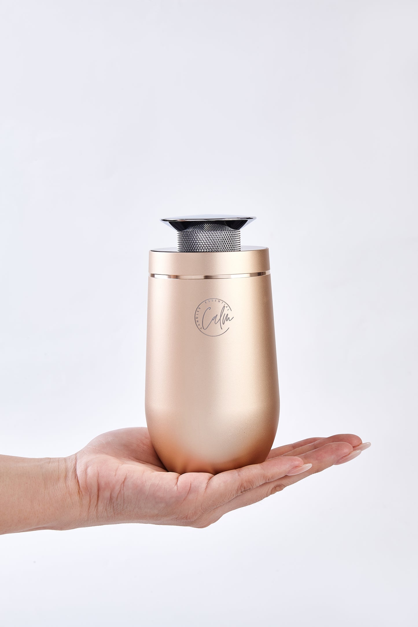 Calm Candles Essential | 10ml Cordless Red Dot Award-Winning Touch Screen Professional Grade Humidifier, Nebulizer, Nebulizing Professional Machine Waterless Rechargeable Portable Mini Essential Oil Car Aroma Diffuser without oil (2000mah,Gold)