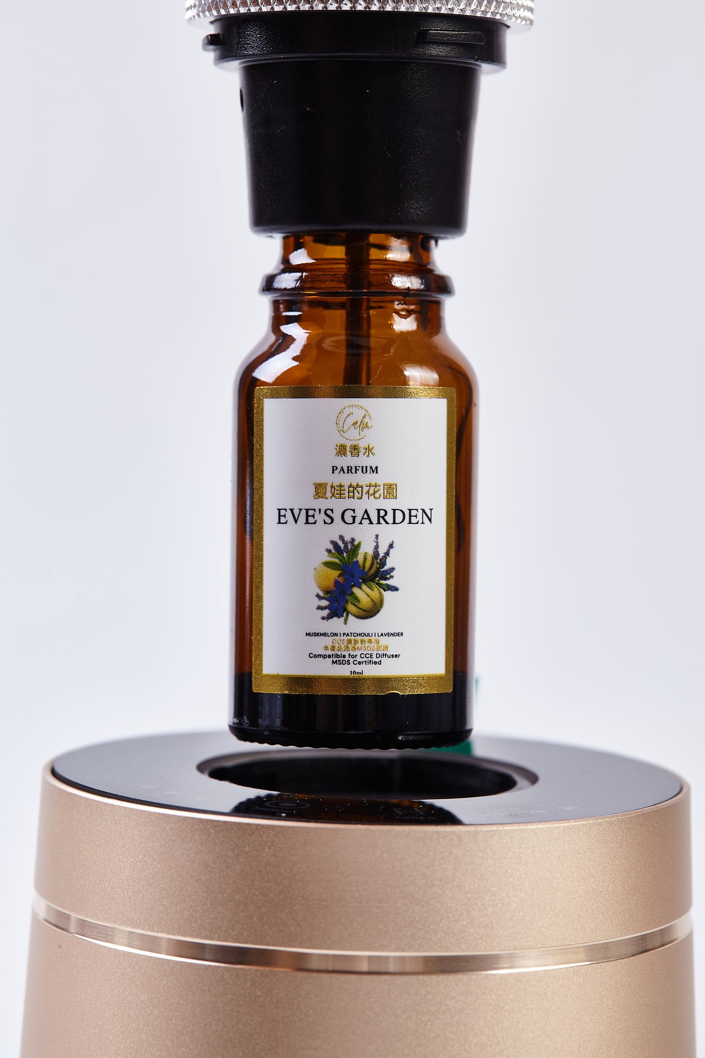 Calm Candles Essential | 10ml Cordless Red Dot Award-Winning Touch Screen Professional Grade Humidifier, Nebulizer, Nebulizing Professional Machine Waterless Rechargeable Portable Mini Essential Oil Car Aroma Diffuser without oil (2000mah,Gold)