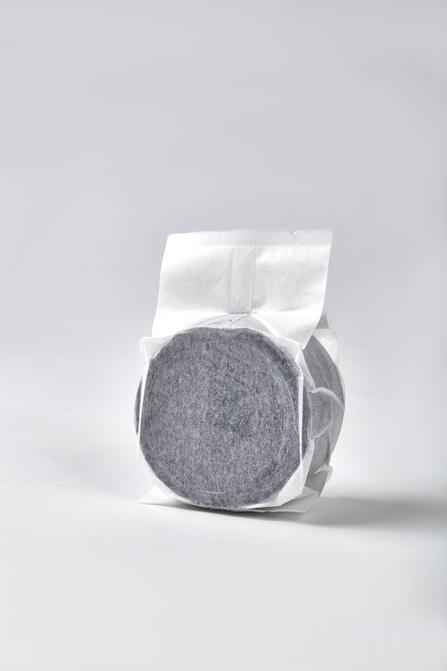 Calm Candles Essential Cold-Pressed Black Charcoal Peppermint Lemon Peel Soap, 150 g, Solid Bar Cleanser, Deep Cleansing & Deodorizing, Refreshing Mint Citrus, Made in Japan