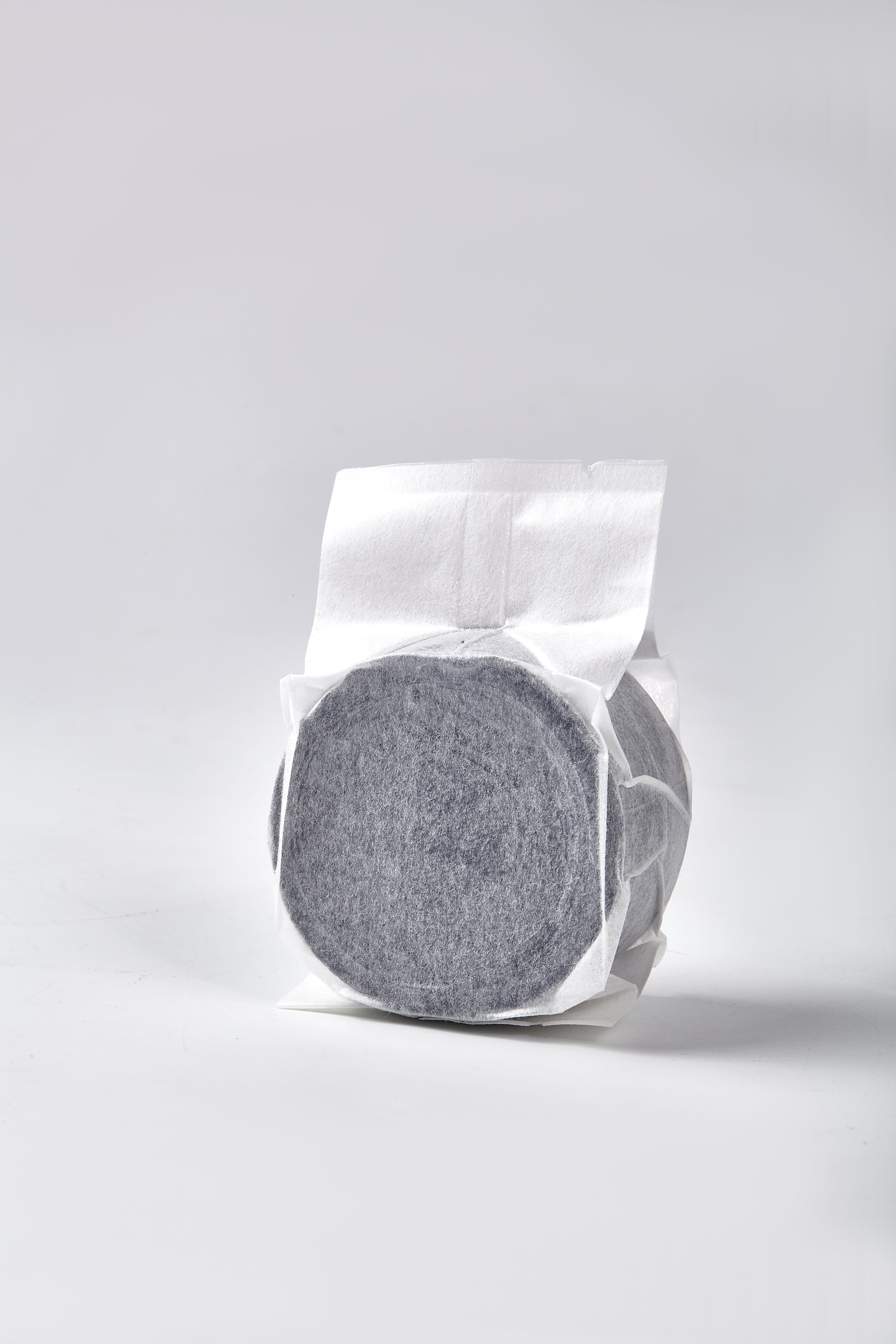 Calm Candles Essential Cold-Pressed Black Charcoal Peppermint Lemon Peel Soap, 150 g, Solid Bar Cleanser, Deep Cleansing & Deodorizing, Refreshing Mint Citrus, Made in Japan