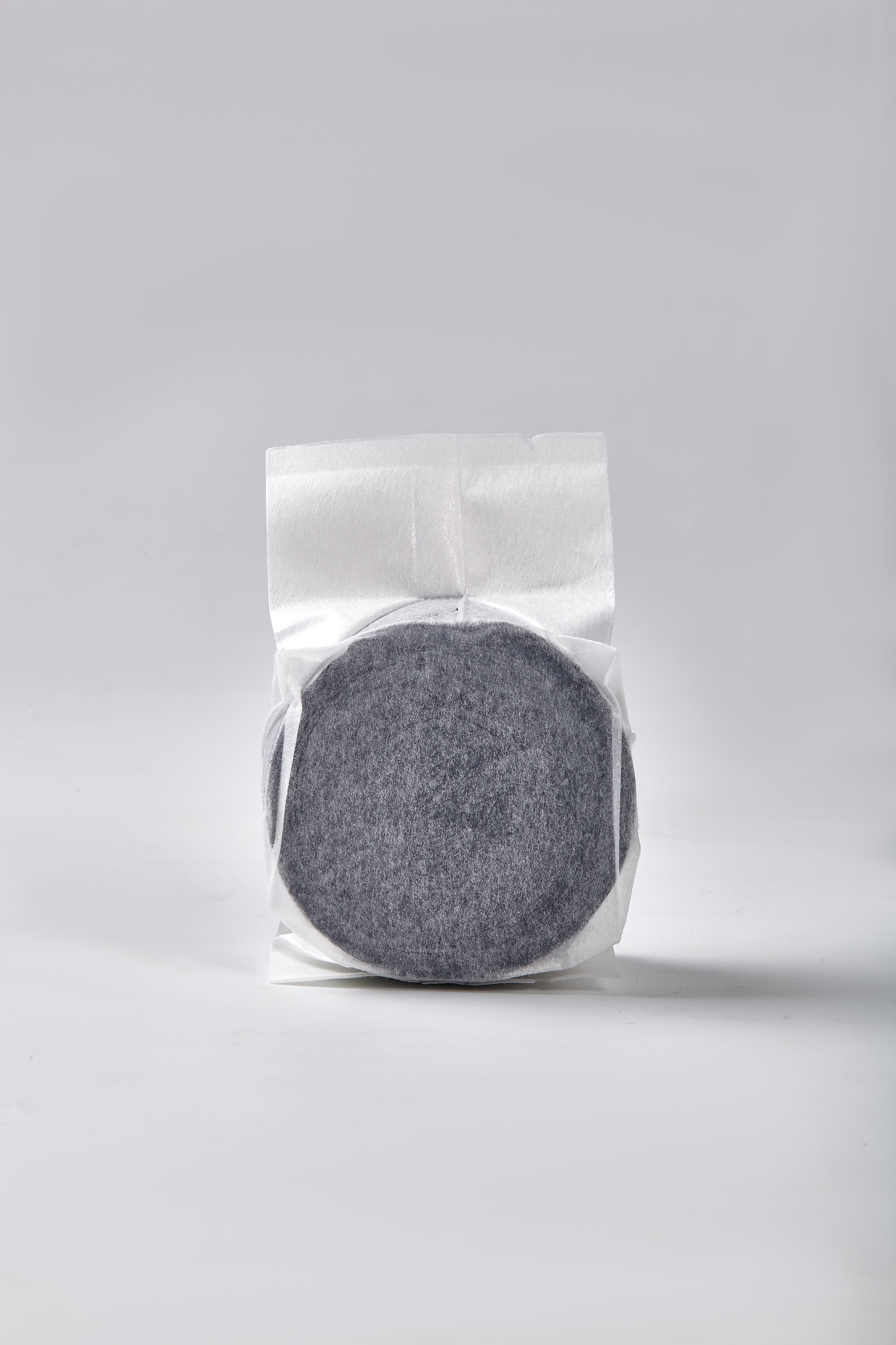 Calm Candles Essential Cold-Pressed Black Charcoal Peppermint Lemon Peel Soap, 150 g, Solid Bar Cleanser, Deep Cleansing & Deodorizing, Refreshing Mint Citrus, Made in Japan