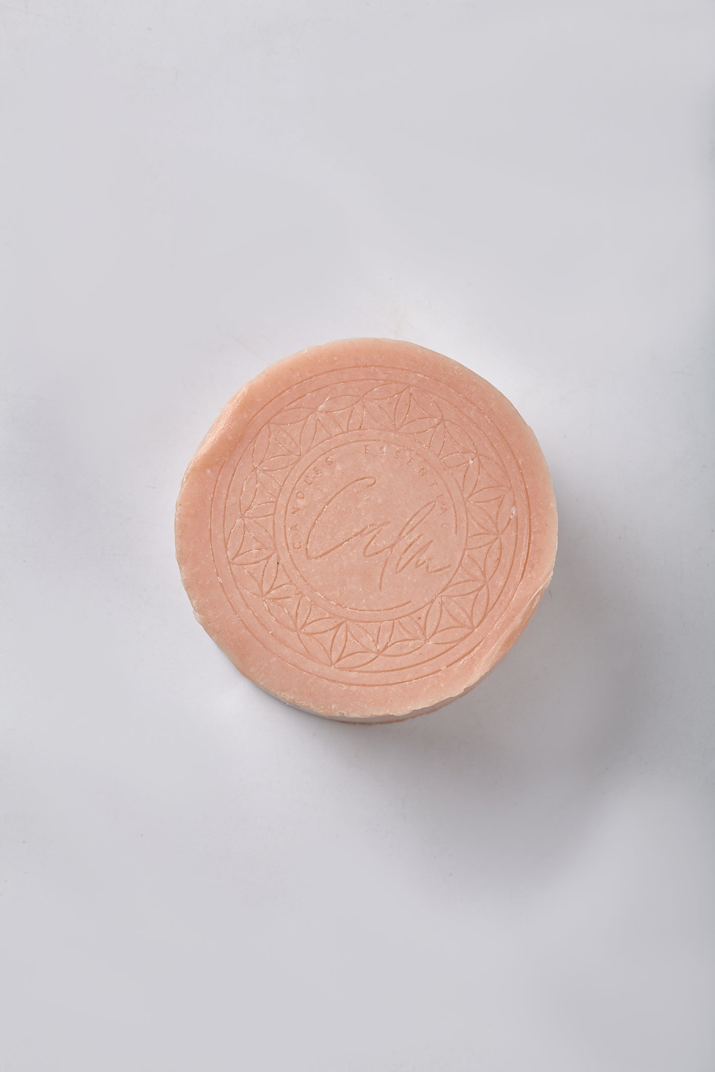 Calm Candles Essential Sakura (Cherry Leaf) Soap Bar, 150 g, Solid Face & Body Cleanser, Kaolin Clay Purifying Care, With Butylene Glycol + Prunus Yedoensis Extract, Coconut Oil & Palm Oil Base, Made in Japan