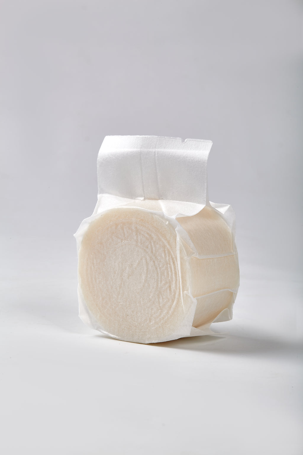 Calm Candles Essential Japanese Sake (Rice Ferment) Soap Bar, 150 g, Solid Face & Body Cleanser, With Rice Ferment Filtrate and Hinoki (Chamaecyparis Obtusa), Coconut Oil & Palm Oil Base, Made in Japan