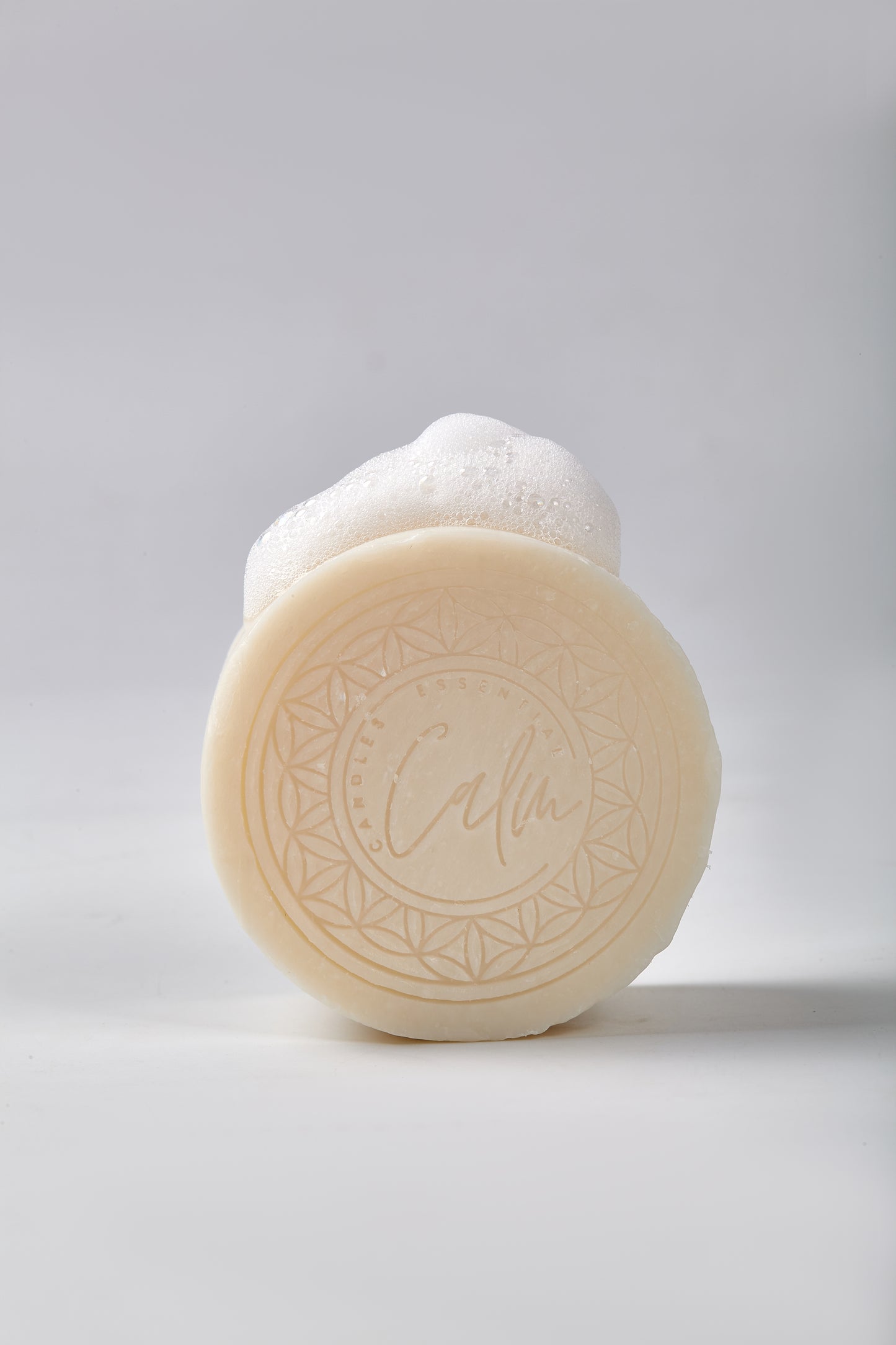 Calm Candles Essential Japanese Sake (Rice Ferment) Soap Bar, 150 g, Solid Face & Body Cleanser, With Rice Ferment Filtrate and Hinoki (Chamaecyparis Obtusa), Coconut Oil & Palm Oil Base, Made in Japan