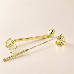 Deko-Kerzenpflegeset | Goldenes Kerzenzubehör-Set enthält Dochtschere und Glockenschnäuzer mit Kordelzugbeutel für Kerzenliebhaber (Gold)