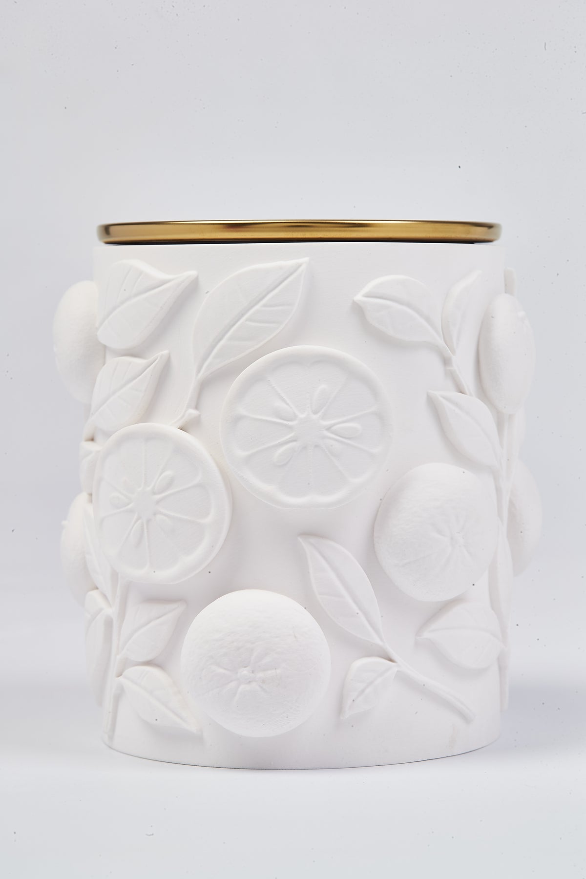 Yuzu Scented Beeswax Luxury Candle in White Porcelain Jar – 8oz Botanical Vegan Candle with Cherry Wood Wick | Calm Candles Essential