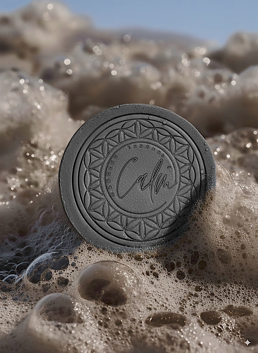 Calm Candles Essential Cold-Pressed Black Charcoal Peppermint Lemon Peel Soap, 150 g, Solid Bar Cleanser, Deep Cleansing & Deodorizing, Refreshing Mint Citrus, Made in Japan