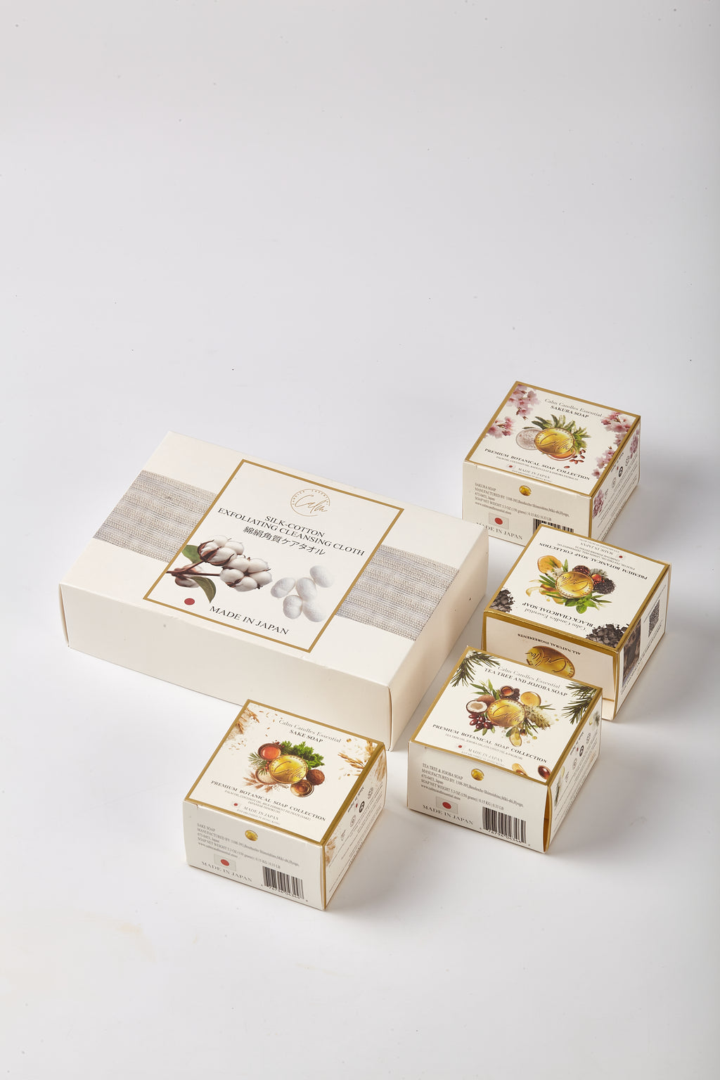 Calm Candles Seiden-Baumwoll-Peelingtuch & erlesene Naturseifen-Kollektion mit ätherischen Ölen | Hergestellt in Japan