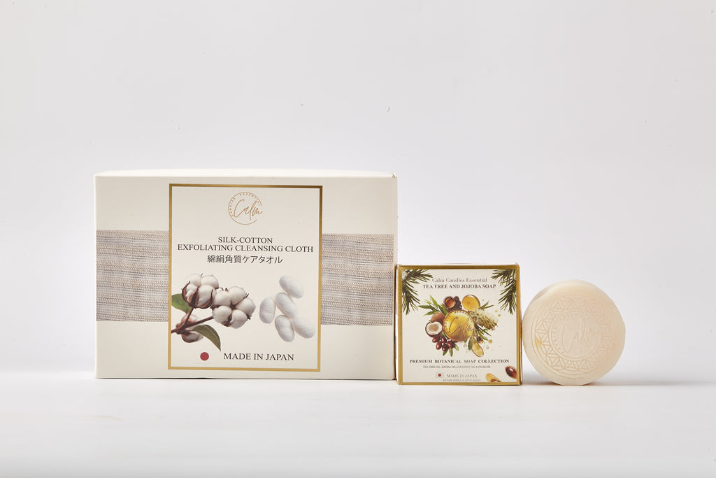 Calm Candles Seiden-Baumwoll-Peelingtuch & erlesene Naturseifen-Kollektion mit ätherischen Ölen | Hergestellt in Japan